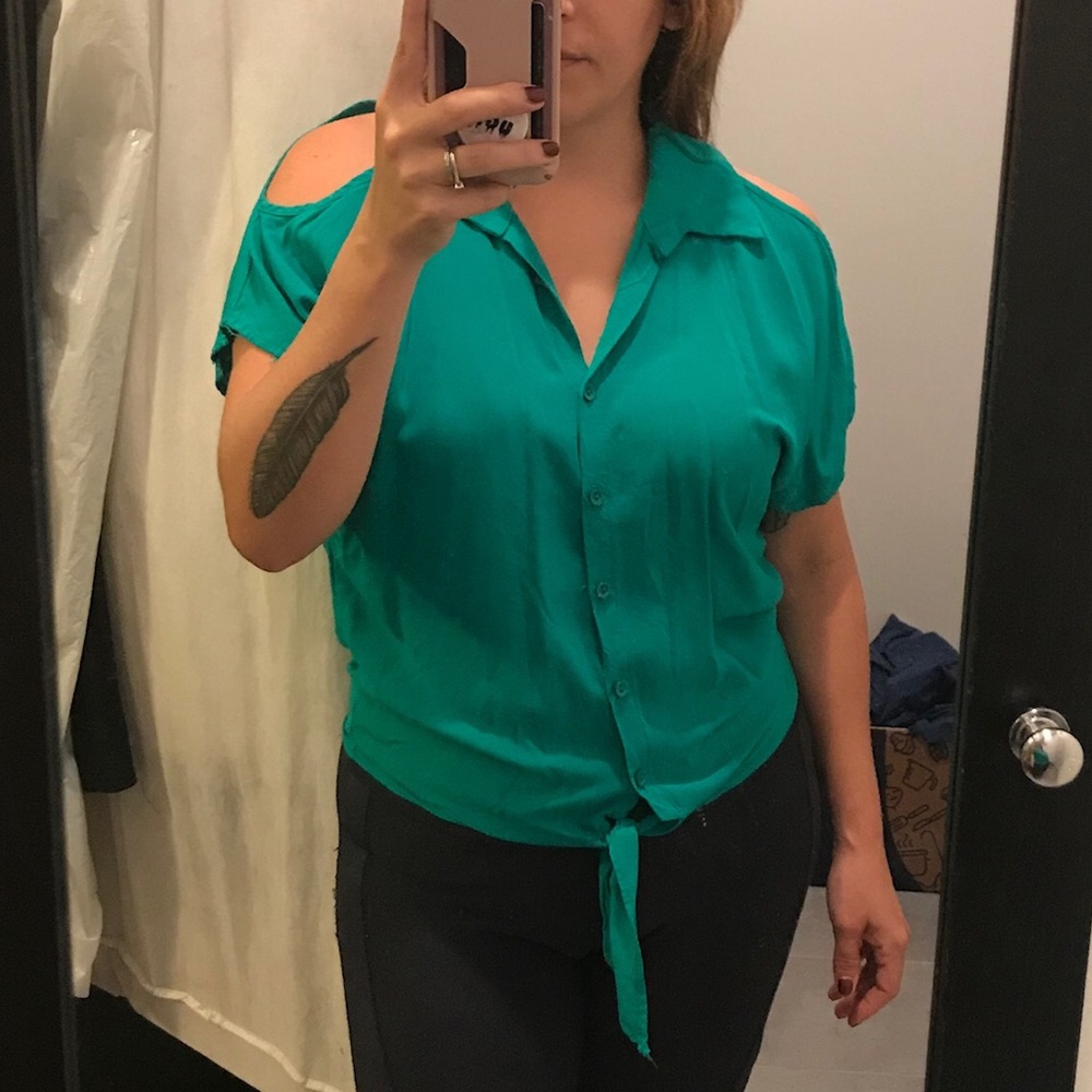 Vintage cold shoulder teal top
